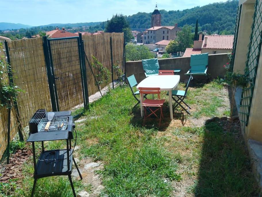 Maison 4 Pers Avec Jardin Au Pied Des Montagnes Ria Екстериор снимка
