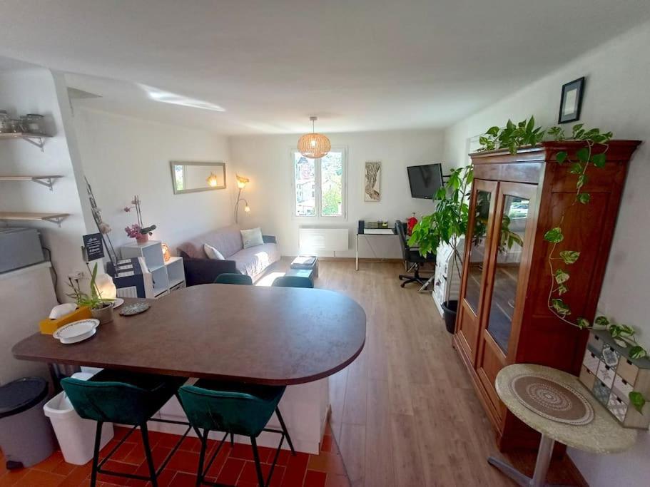 Maison 4 Pers Avec Jardin Au Pied Des Montagnes Ria Екстериор снимка