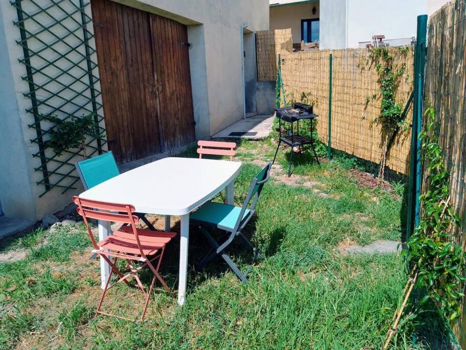 Maison 4 Pers Avec Jardin Au Pied Des Montagnes Ria Екстериор снимка